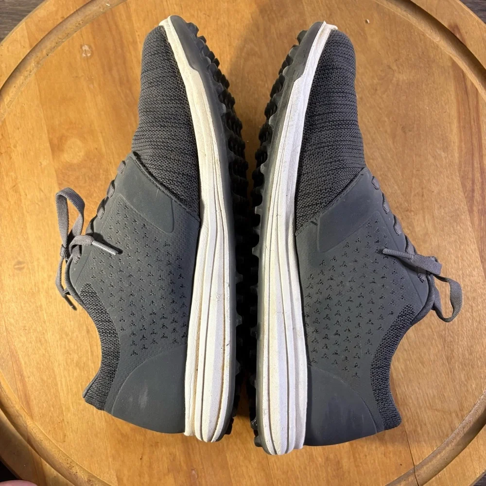 Travis Matthew‎ Cuater The Moneymaker Spike-less Golf Shoes Men’s 9 Gray Lace-Up